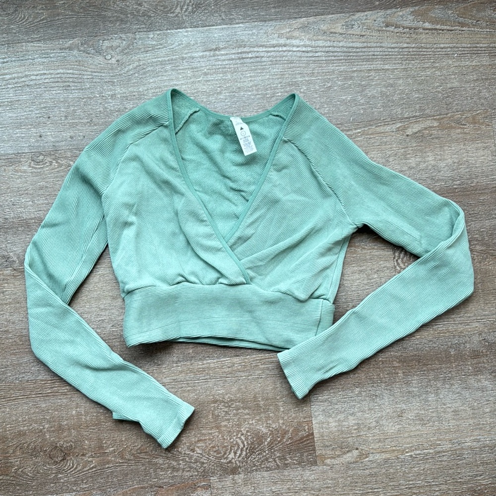 Vitality Cropped Long Sleeve Wrap/Top